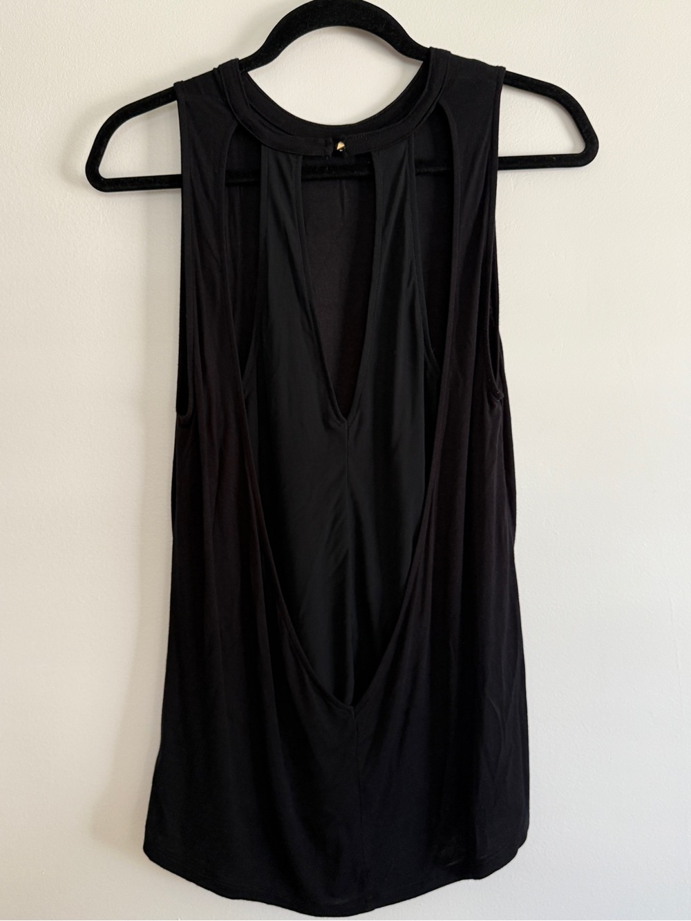 Guess Black Sleeveless Draped V-Back Top